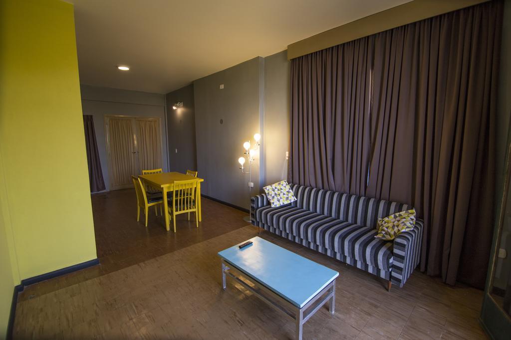 City Hotel Posadas Ngoại thất bức ảnh