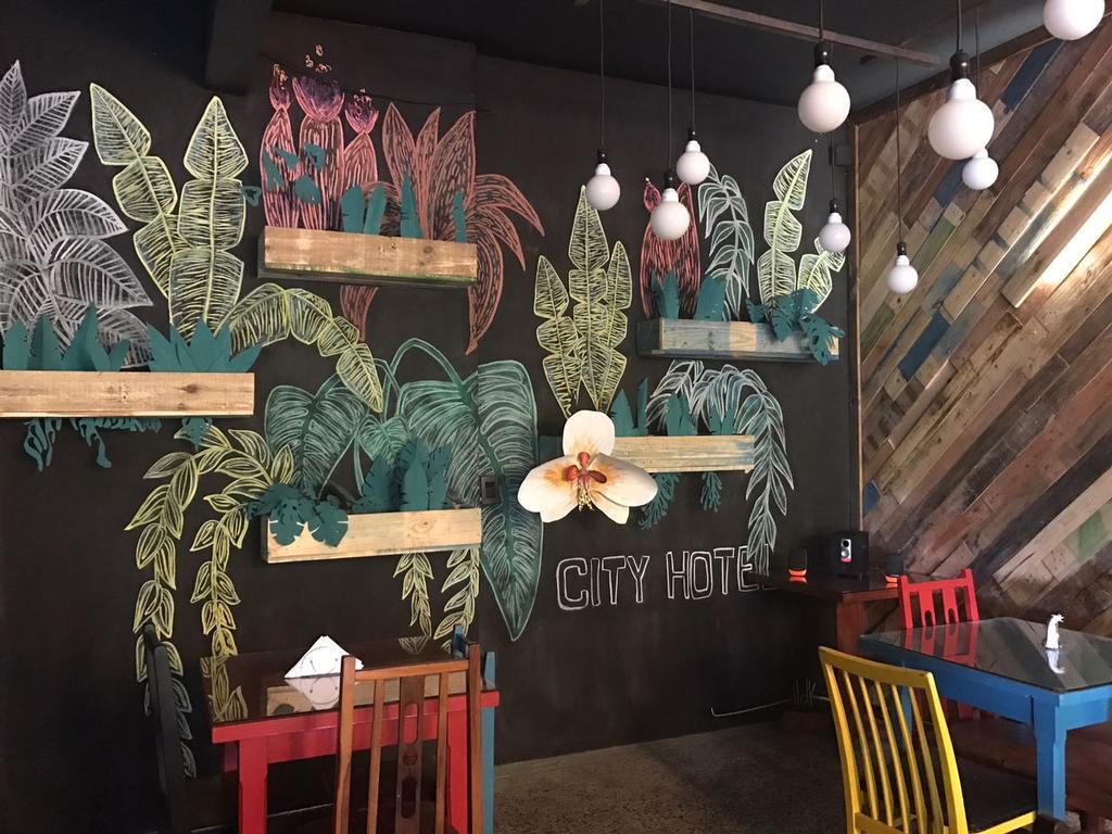 City Hotel Posadas Ngoại thất bức ảnh