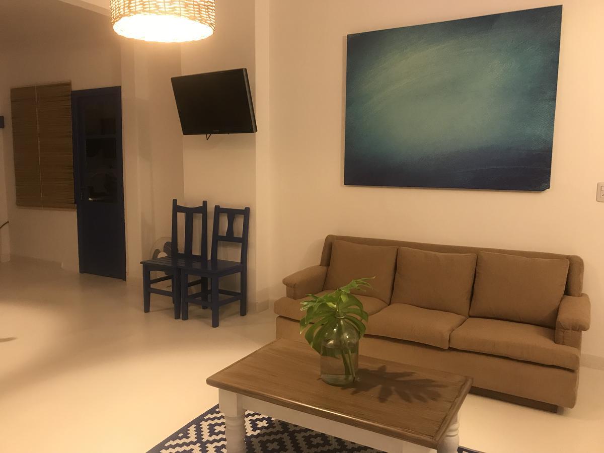 City Hotel Posadas Ngoại thất bức ảnh