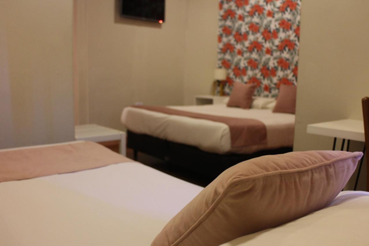 City Hotel Posadas Ngoại thất bức ảnh