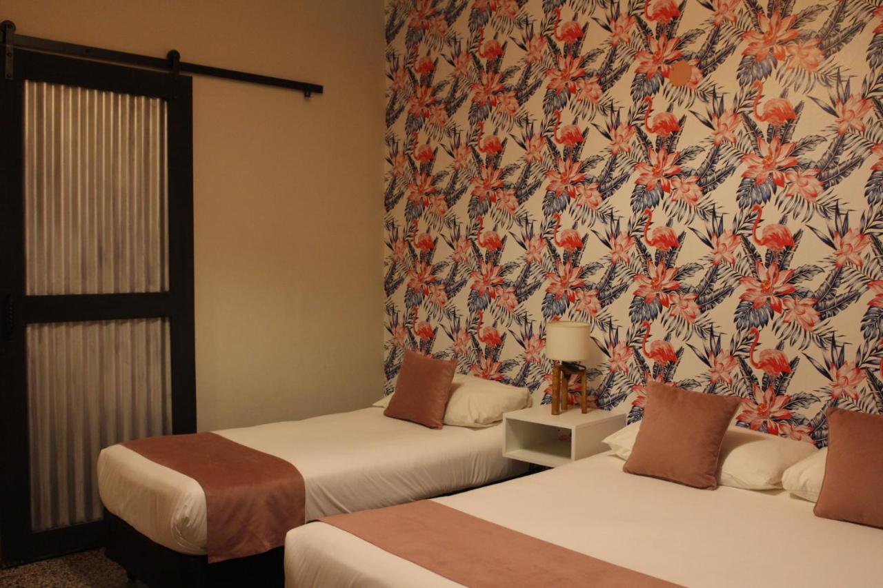 City Hotel Posadas Ngoại thất bức ảnh
